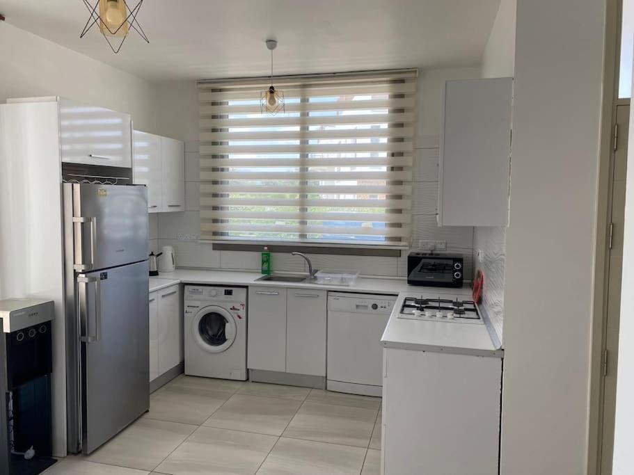 Girne/Zeytinlik 2+1 Muhtesem Terasli Daire Buitenkant foto